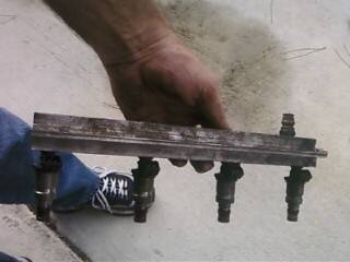 How to Replace Fuel Injectors on a Cavalier