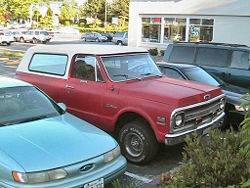 How to Replace a Chevy Blazer's Brake Master Cylinder