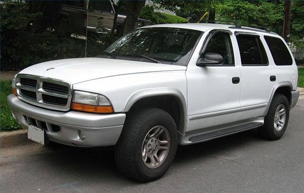 How to Install a Brake Master Cylinder on a Dodge Durango