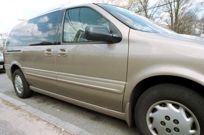 How to Bleed the Coolant System in a 1999 Oldsmobile Silhouette