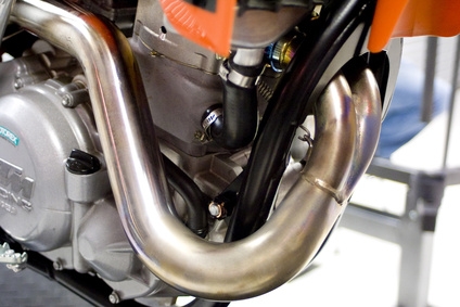 Why Is There Oil All Over My Manifold Exhaust Pipe?