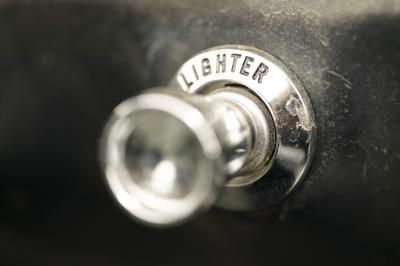 How to Rewire a Car Lighter Adapter Plug