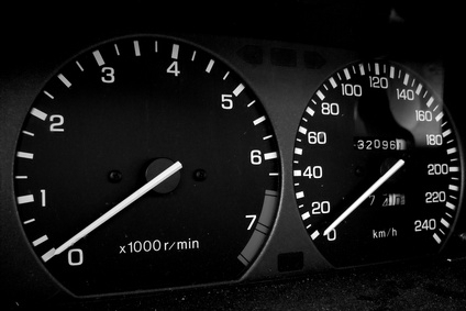 How to Reset the Check Engine Light in a Toyota Corolla