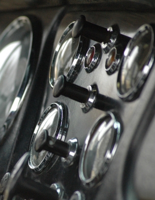 How to Reset the Engine Warning Light on a Jeep Wrangler Sport
