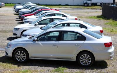 How to Change the Battery in a Volkswagen Jetta