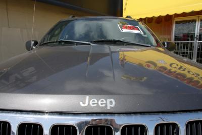 How to Change the Power Steering Pump on a Jeep Cherokee