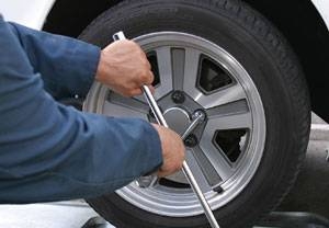 How to Remove Rusted & Stripped Lug Nuts