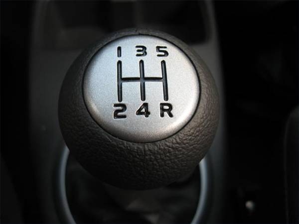 How to Tell If a Clutch Needs to Be Replaced
