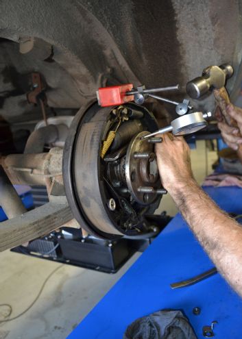 1971 Dodge Dart Setting Axle Endplay