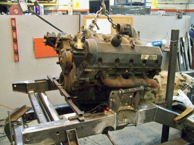 1955 Ford Vicky Chassis Engine