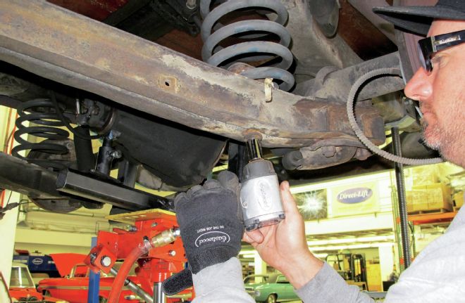 1965 Chevrolet C10 Removing Coil Springs