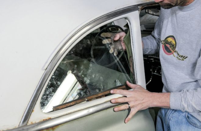 1951 Chevrolet Deluxe Coupe Quarter Window Installation