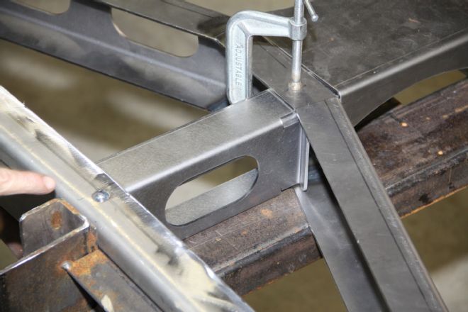 Positioning The Sidepieces