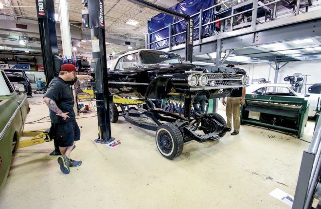 1961 Ford Sunliner Body Lifted From Frame