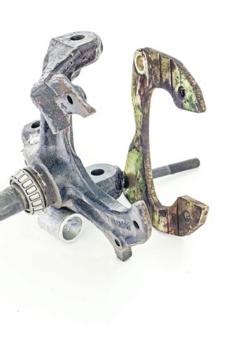 HOT ROD To The Rescue - Fully Engineered 1955 Chevy Disc-Brake Swap