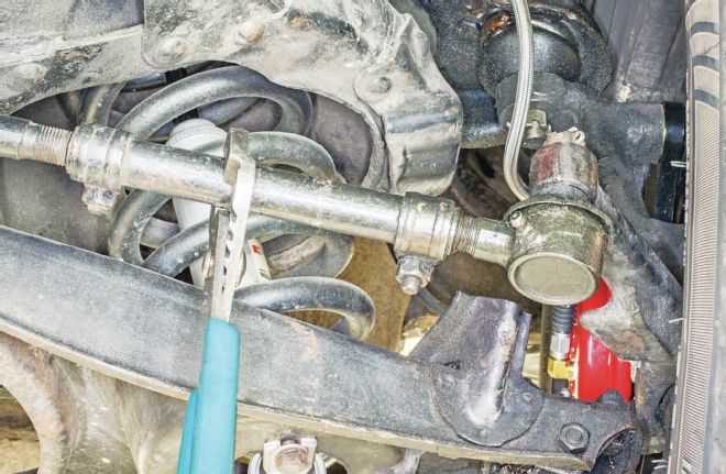 HOT ROD To The Rescue - Fully Engineered 1955 Chevy Disc-Brake Swap