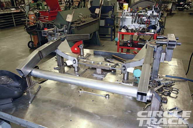 1404 Late Model Chassis Front Clip