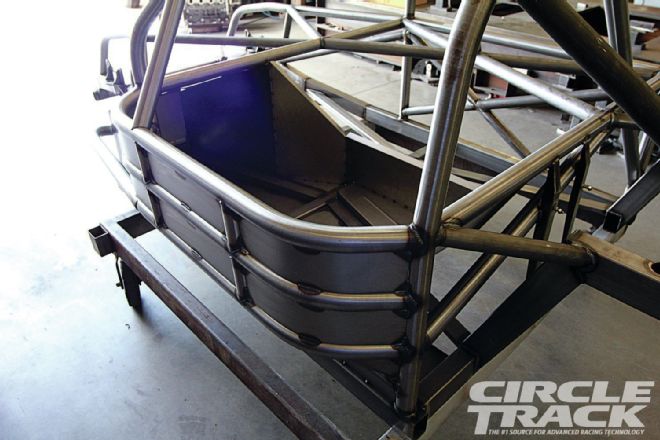 1404 Late Model Chassis Cage Gaps