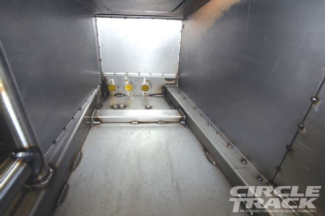 1404 Late Model Chassis Drivers Foot Box