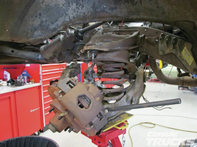 Separate Ball Joint And Lower Control Arm