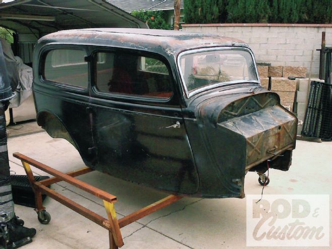 1301rc 01 O+1933 Ford Tudor Sedan Project+chassis