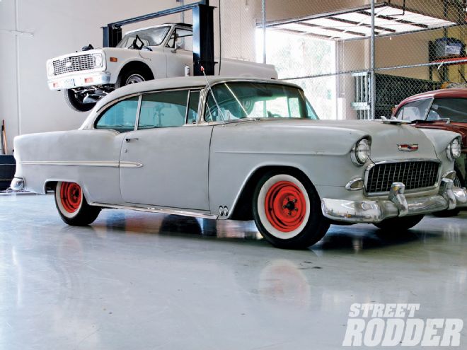 1103sr 01 O+1955 Chevy Ridetech Suspension Installation+