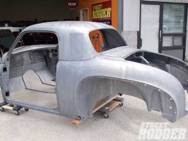 1011sr 02 O+metalworks Classic Auto Restoration+chemically Stripped Body Shell