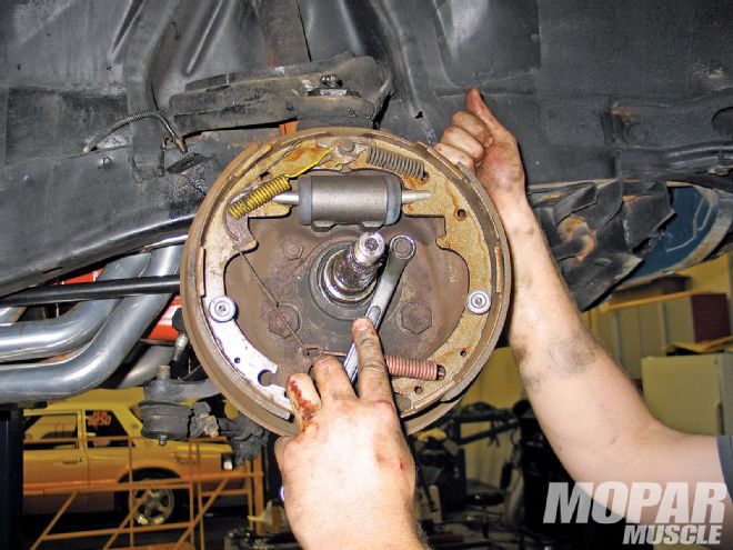Mopar Drum Brake Wheel Cylinder Rebuild