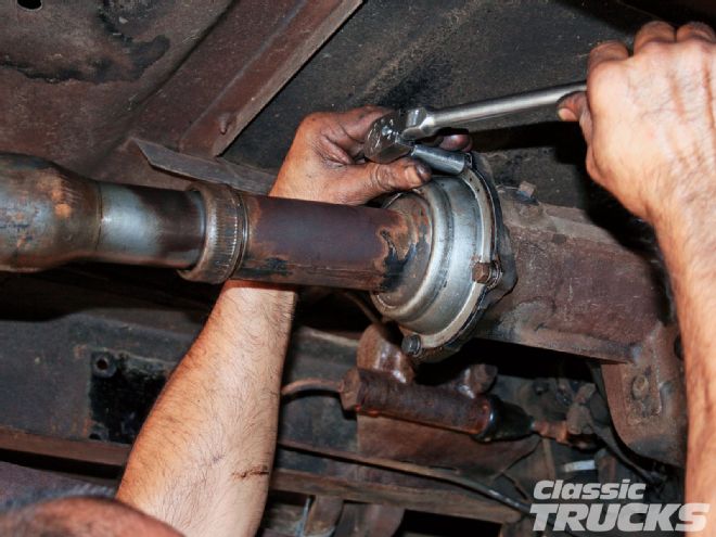 Chevs Of The 40's 3.55:1 Ring-And-Pinion Swap - Make A Difference In Your Differential