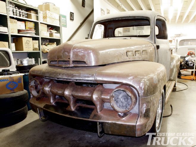 Front Bumper Nerf Bars For A 1952 Ford F-1 - Bumper Bashing