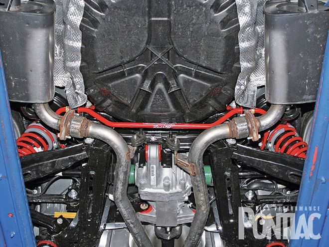 Hppp 0902 07 Z+2008 Pontiac G8+with Pedders Components