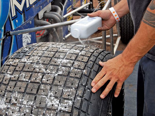 Ctrp 0810 08 Z+dirt Racing Tire Prep+