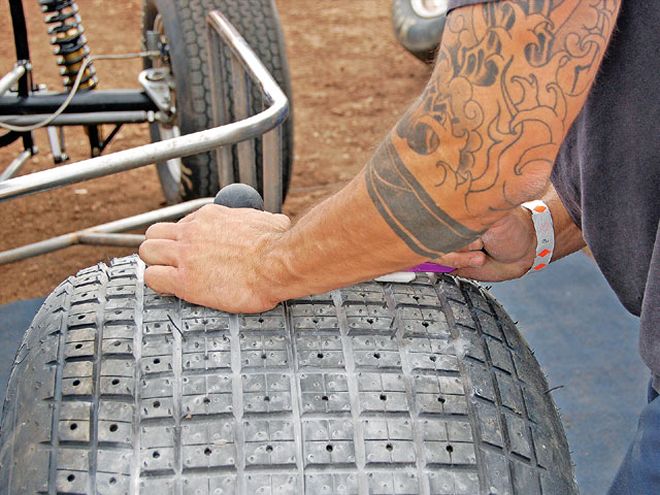 Ctrp 0810 09 Z+dirt Racing Tire Prep+
