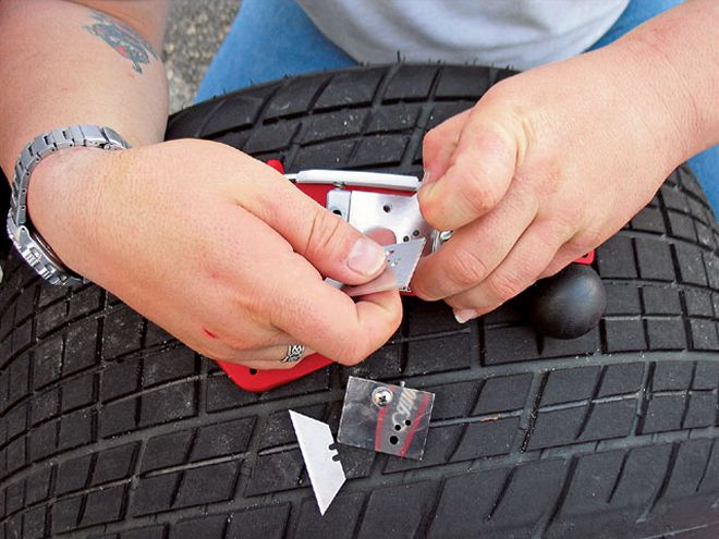 Ctrp 0810 07 Z+dirt Racing Tire Prep+