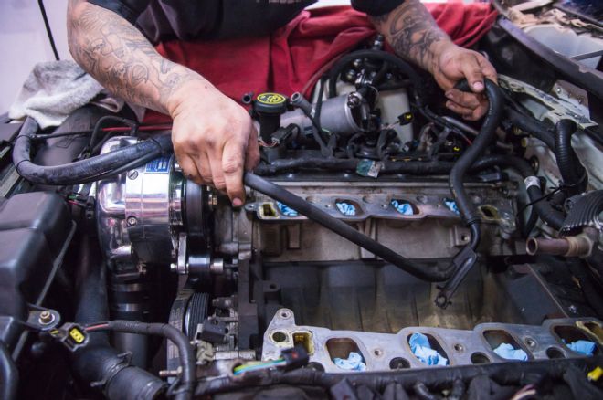 Trick Flow Specialties Streetburner 1999 Mustang Intake Install 12