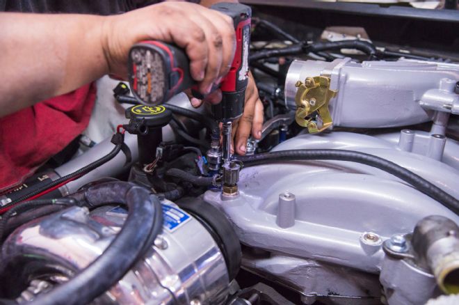 Trick Flow Specialties Streetburner 1999 Mustang Intake Install 31