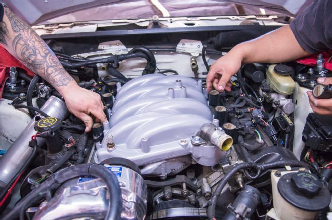 Trick Flow Specialties Streetburner 1999 Mustang Intake Install 28