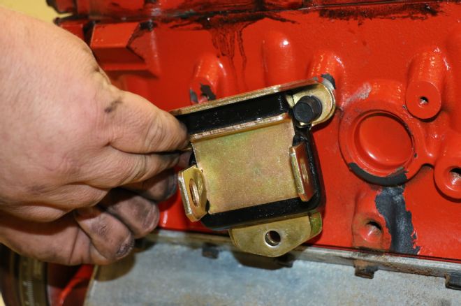 427 Big-Block Installation in MaliBeater, our Patina Project 1967 Chevrolet Malibu