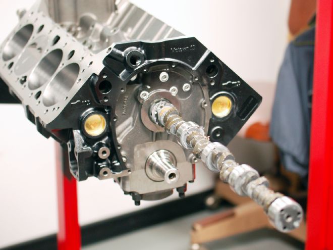 Building the World’s Most Versatile Engine Package for Oval Track Racing