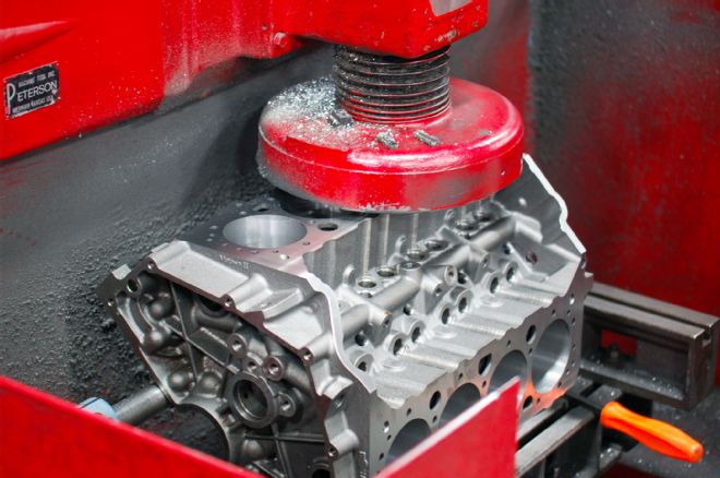 Gars Engine Build Fitting Mahle Pistons CTRP 151000 ENGINE1 04