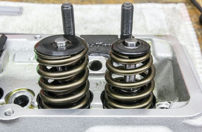 Standard Diameter Spring Versus Beehive Spring