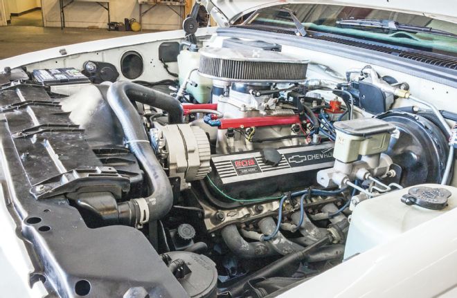 1992 Chevy Silverado Engine Bay