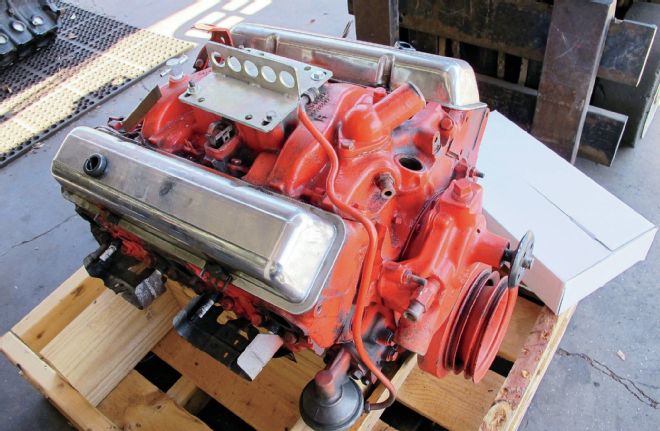Small Block Chevy Engine