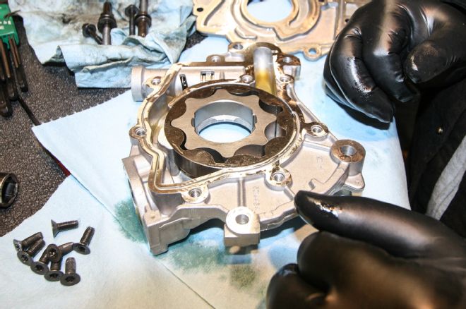 Billet Oil Pump Gear Install Oil Coating