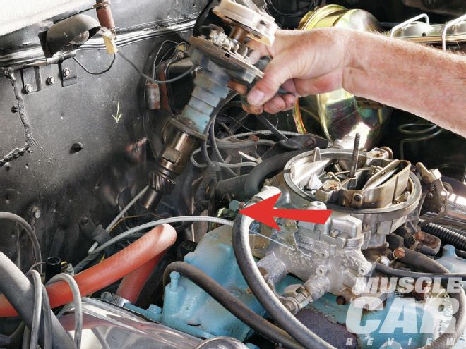 1965 Pontiac Gto Engine Lifting Being Lifted Out