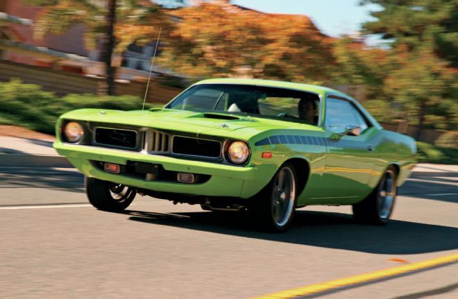 1972 Plymouth Barracuda Driving