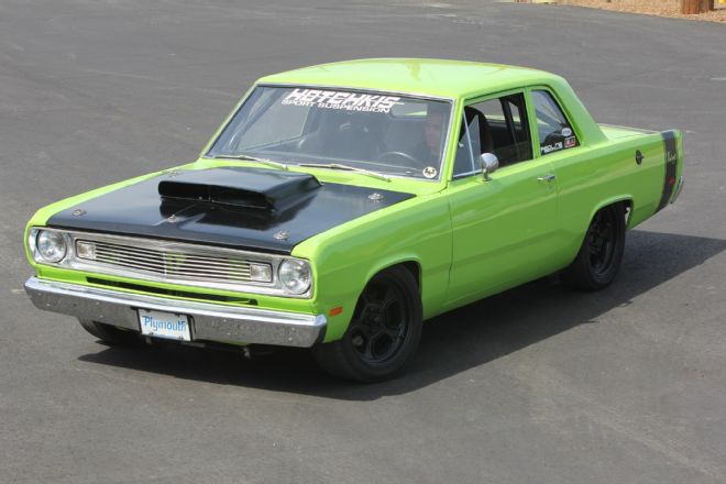 Plymouth Valiant Front