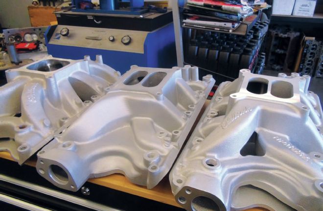Ford 351 Windsor Engine Intake Manifolds
