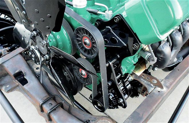 1933 Ford Tudor Accessory Drive System