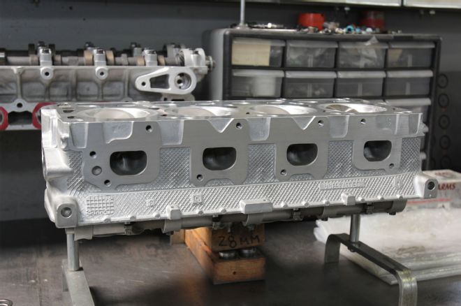 Hemi Build Cylinder Heads Exhaust